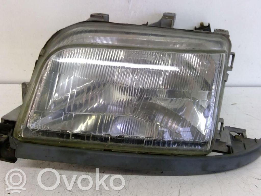 Renault Clio I Headlight/headlamp 