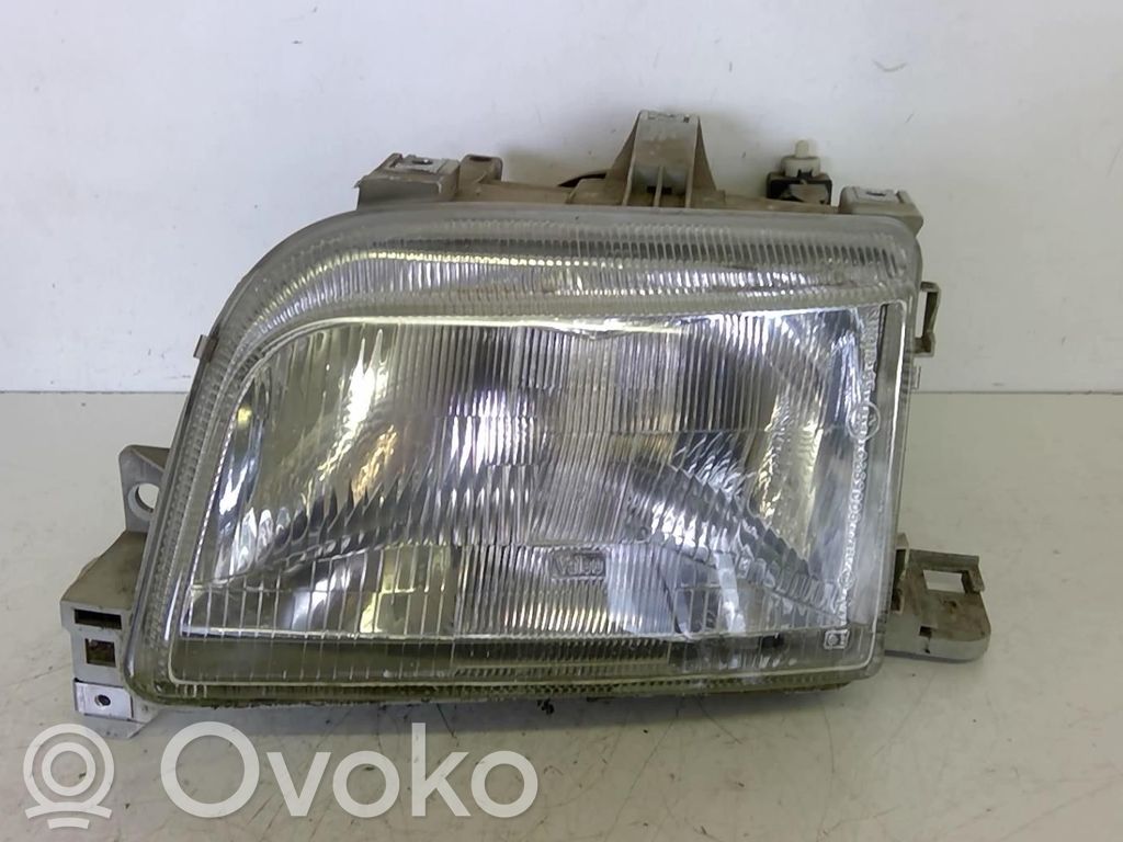 Renault Clio I Headlight/headlamp 