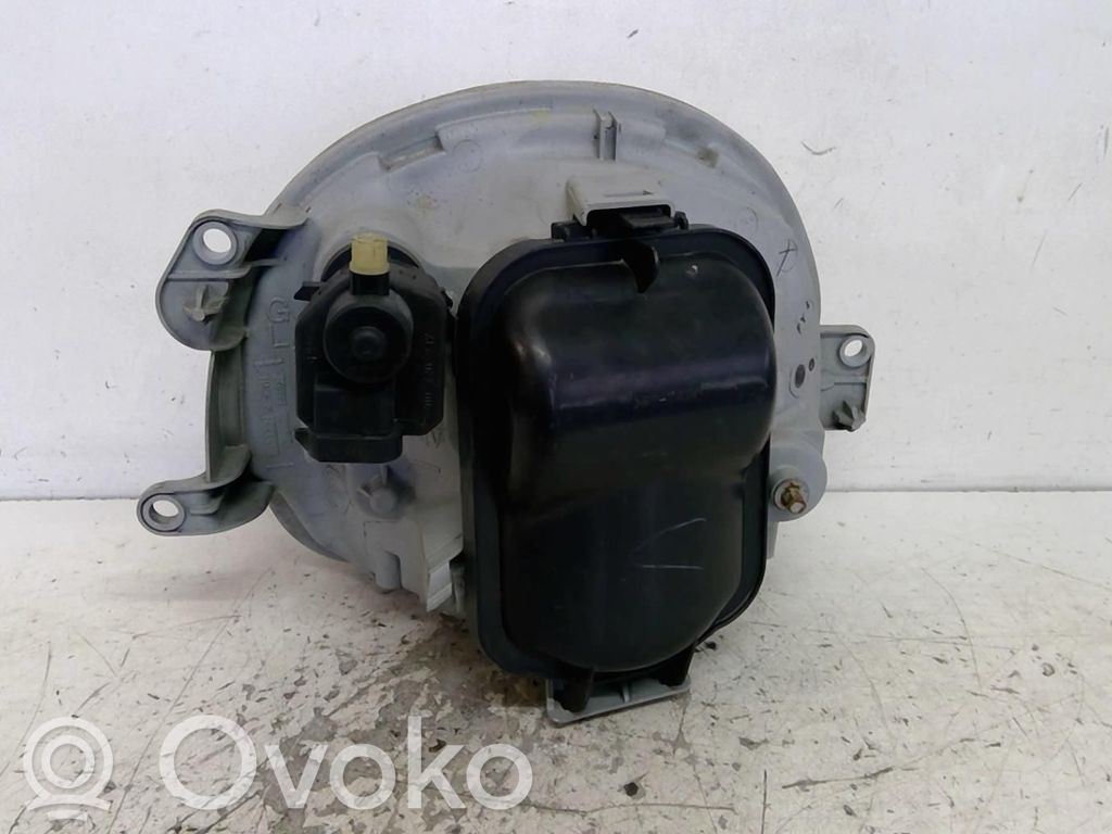 Scheinwerfer   7701049686