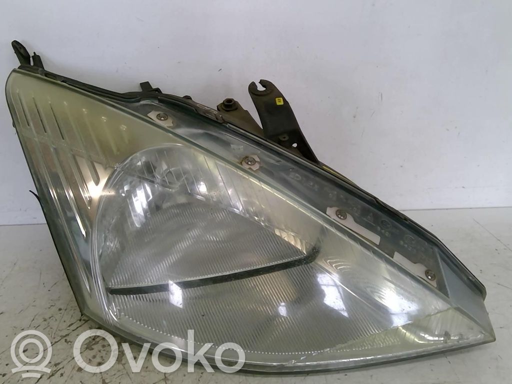 Ford Focus Headlight/headlamp 
