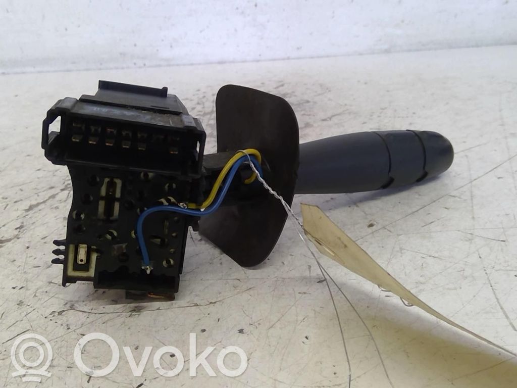 Renault Clio II Indicator stalk 