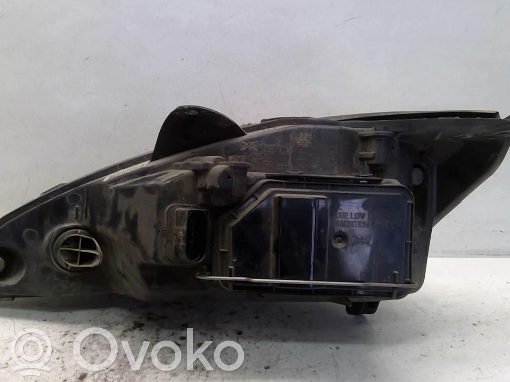 Ford Focus Headlight/headlamp 