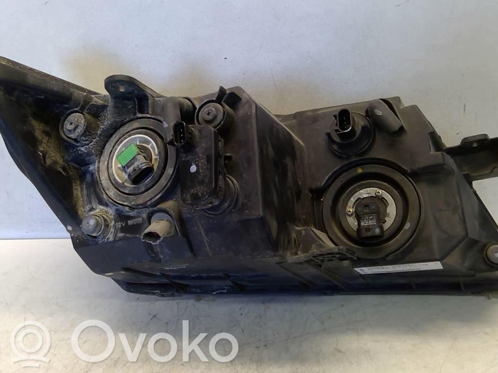 Dodge Journey Priekšējais lukturis 