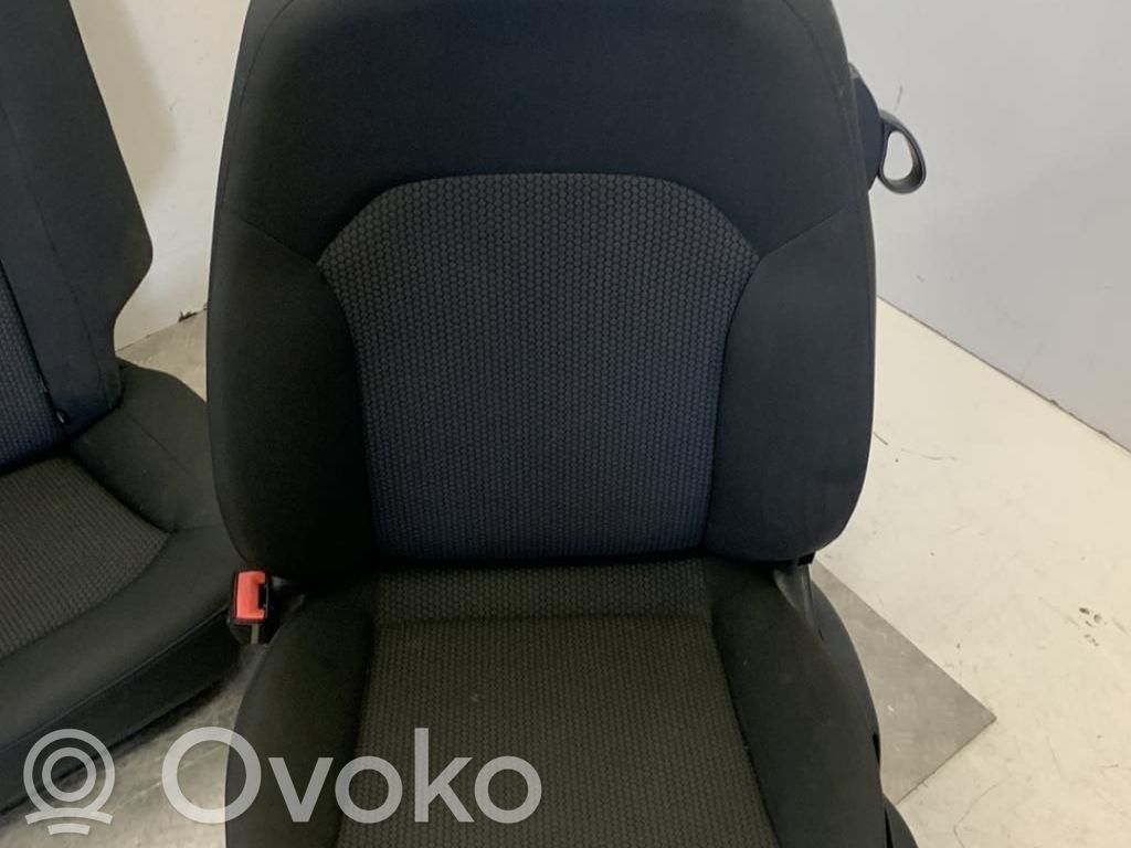 Interior set   8X0885405AOG