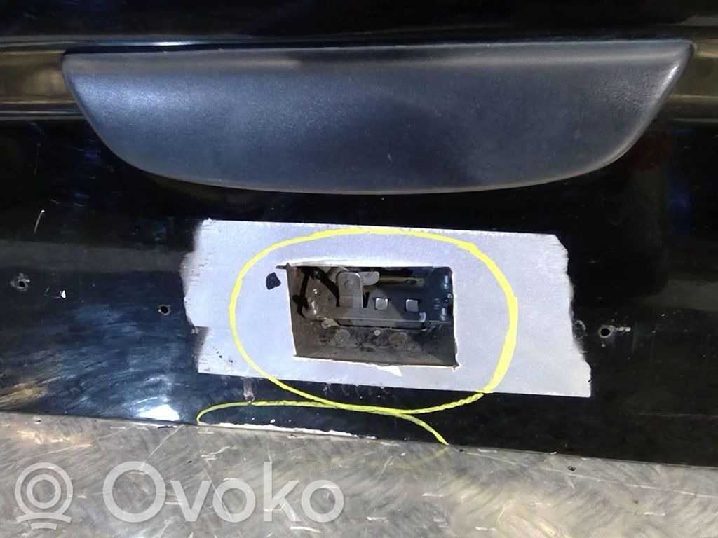 Renault Trafic II (X83) Puerta del maletero/compartimento de carga 