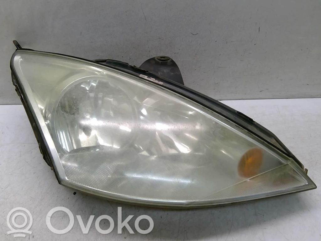 Ford Focus Headlight/headlamp 
