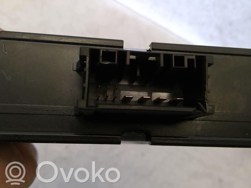 Module de contrôle de boîte de vitesses ECU   61359395657