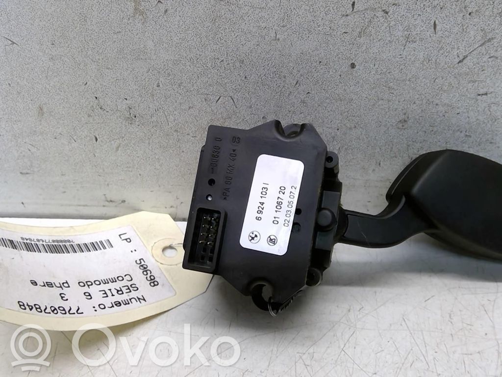 BMW 6 E63 E64 Pagrieziena signālu / lukturu sviria 