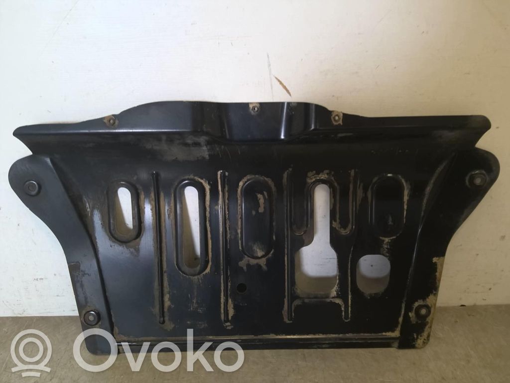 Dacia Duster Engine splash shield/under tray 
