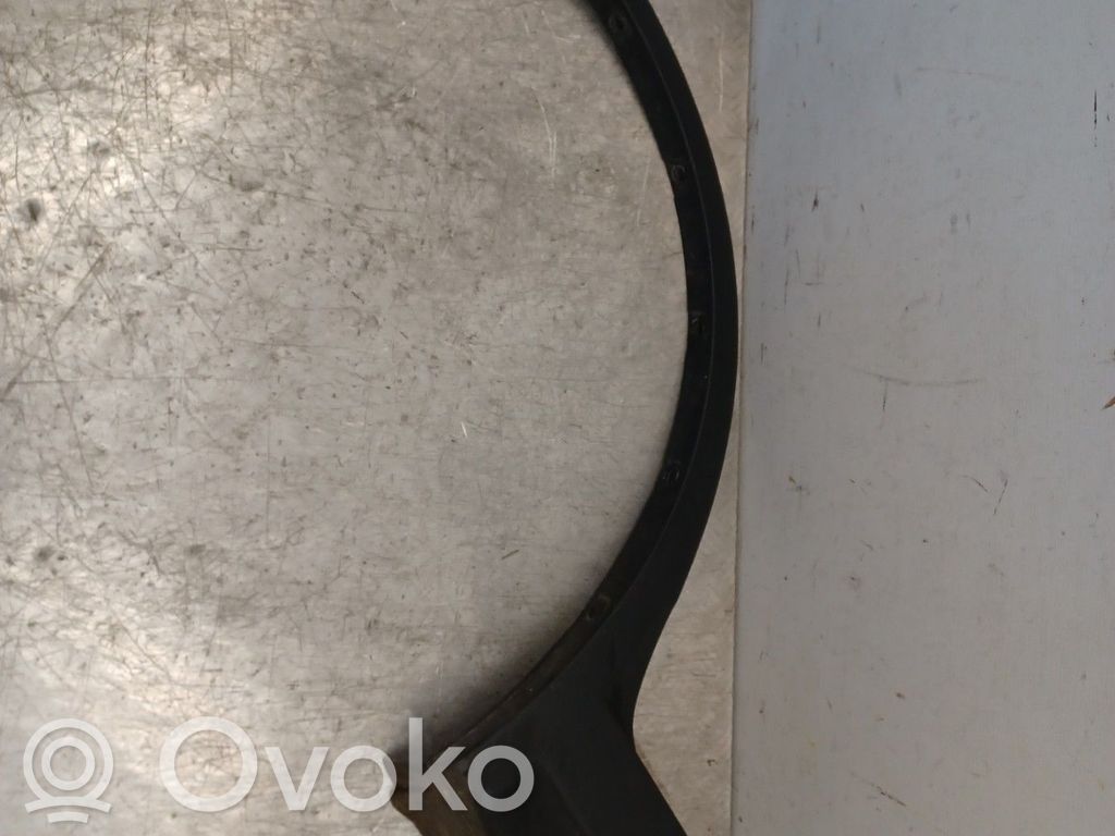 BMW X3 E83 Front arch trim 