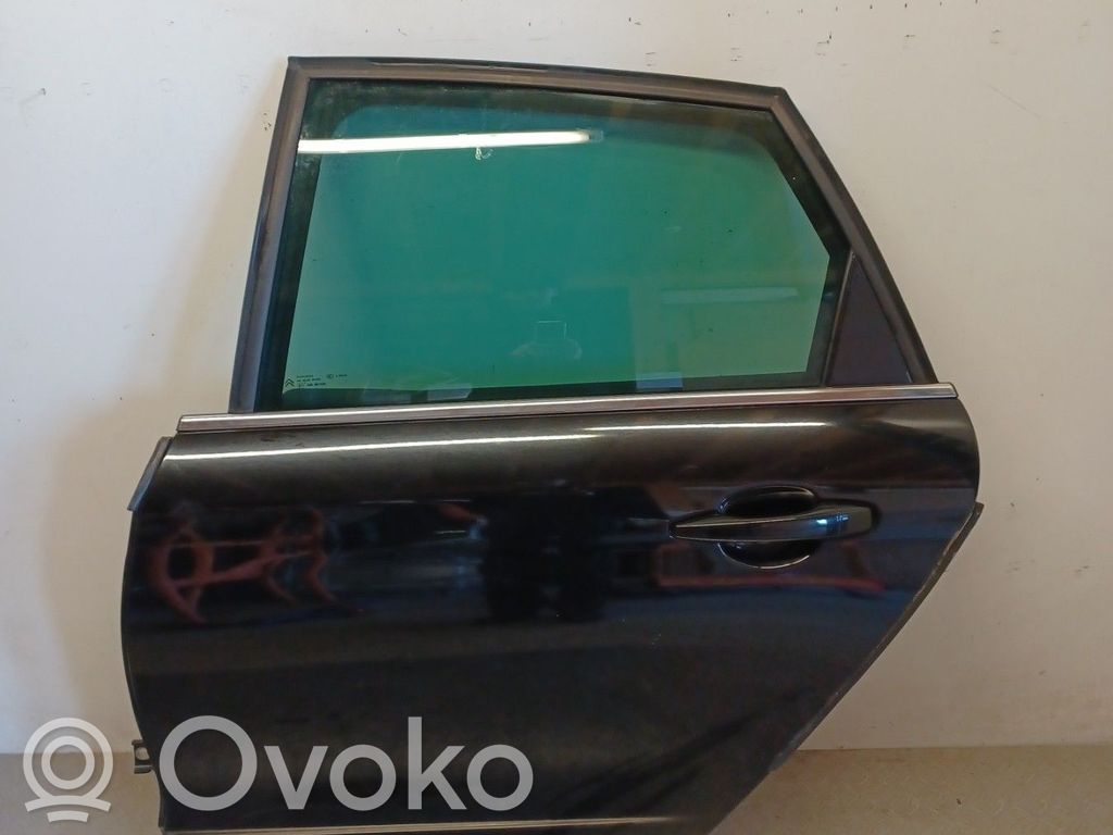 Puerta trasera   9006R9