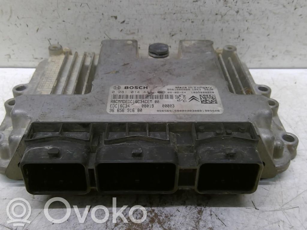 Peugeot Bipper Variklio valdymo blokas 