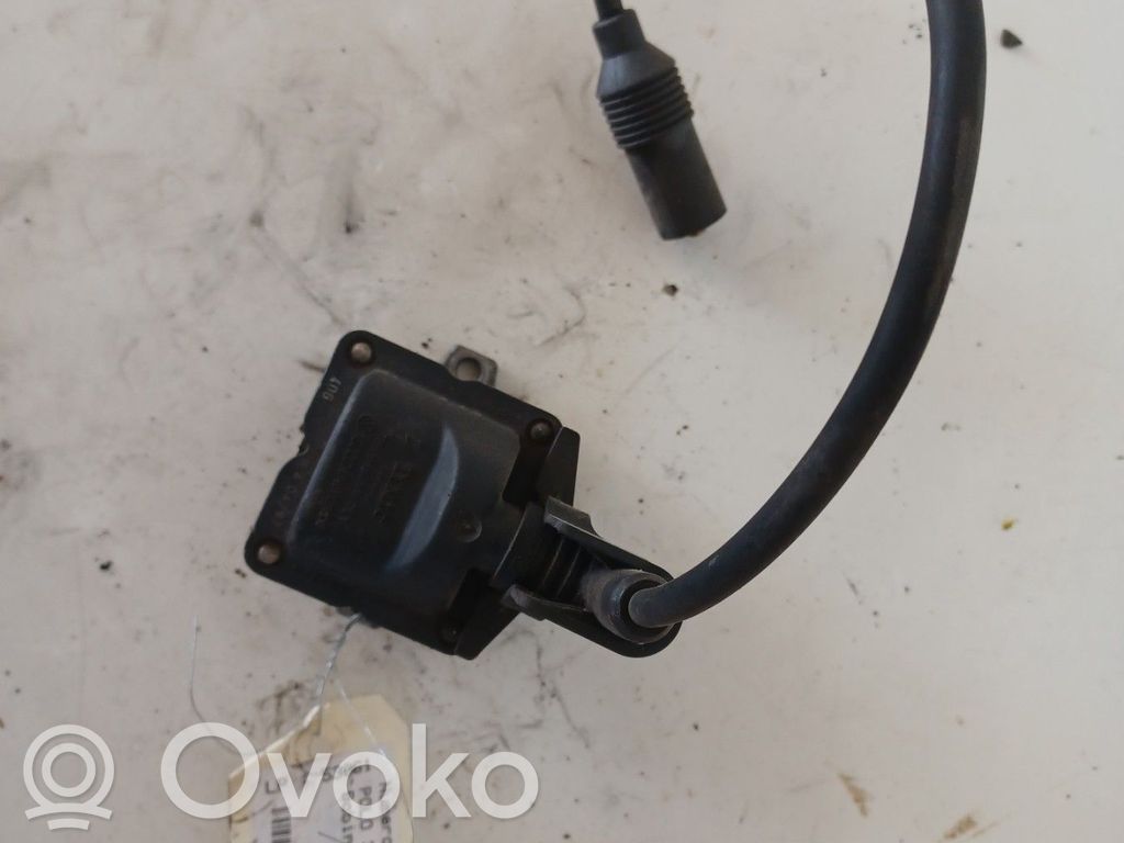 Volkswagen Polo III 6N 6N2 6NF Bobină aprindere 
