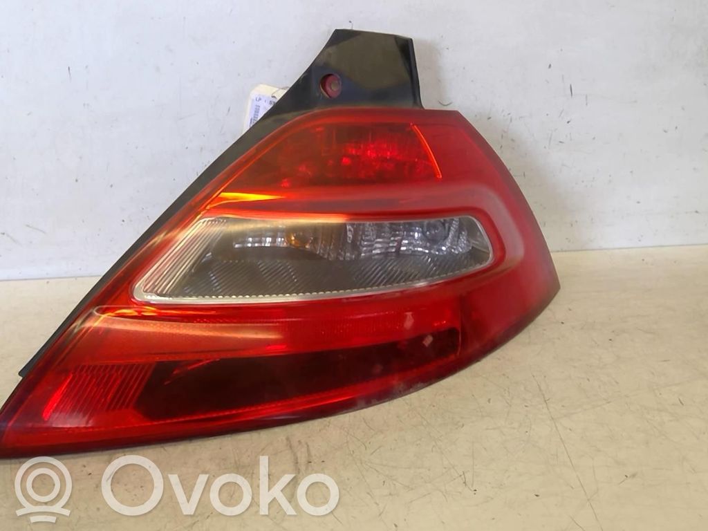 Takavalot   8200413216