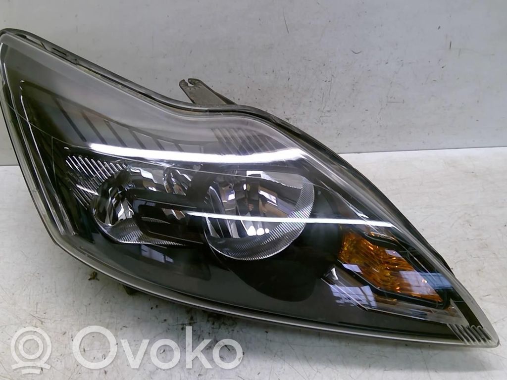 Headlight/headlamp   1754444