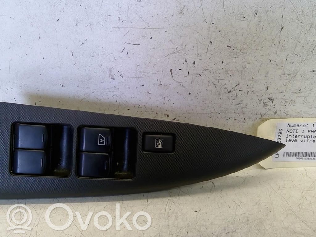 Nissan Note (E11) Electric window control switch 