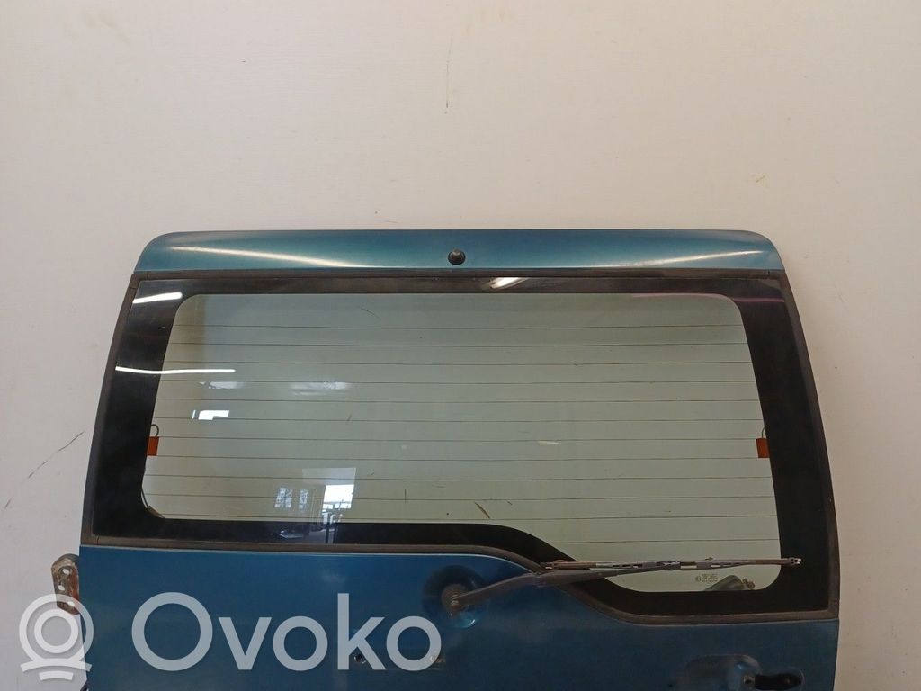 Nissan Terrano Tylna klapa bagażnika 