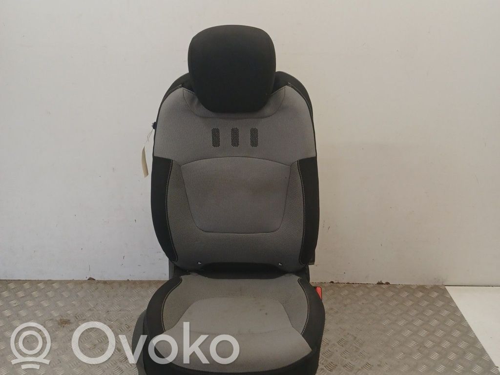 Renault Captur Etumatkustajan istuin 