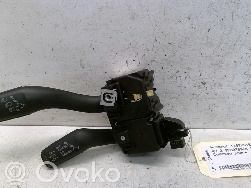 Audi A3 S3 8P Indicator stalk 