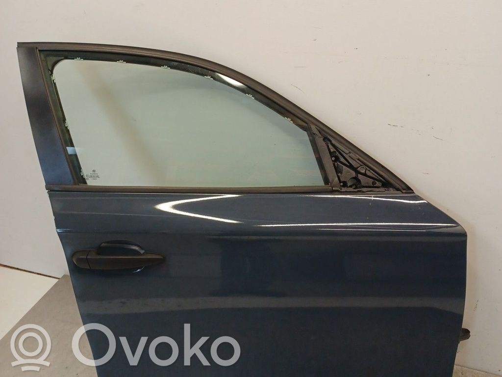 Front door   41515A2A382