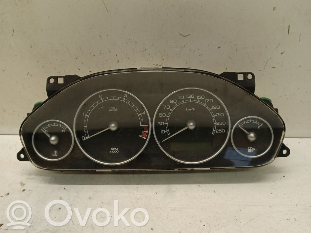 Speedometer (instrument cluster)   C2S30465