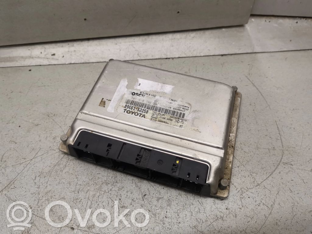 Toyota Yaris Verso Engine control unit/module 
