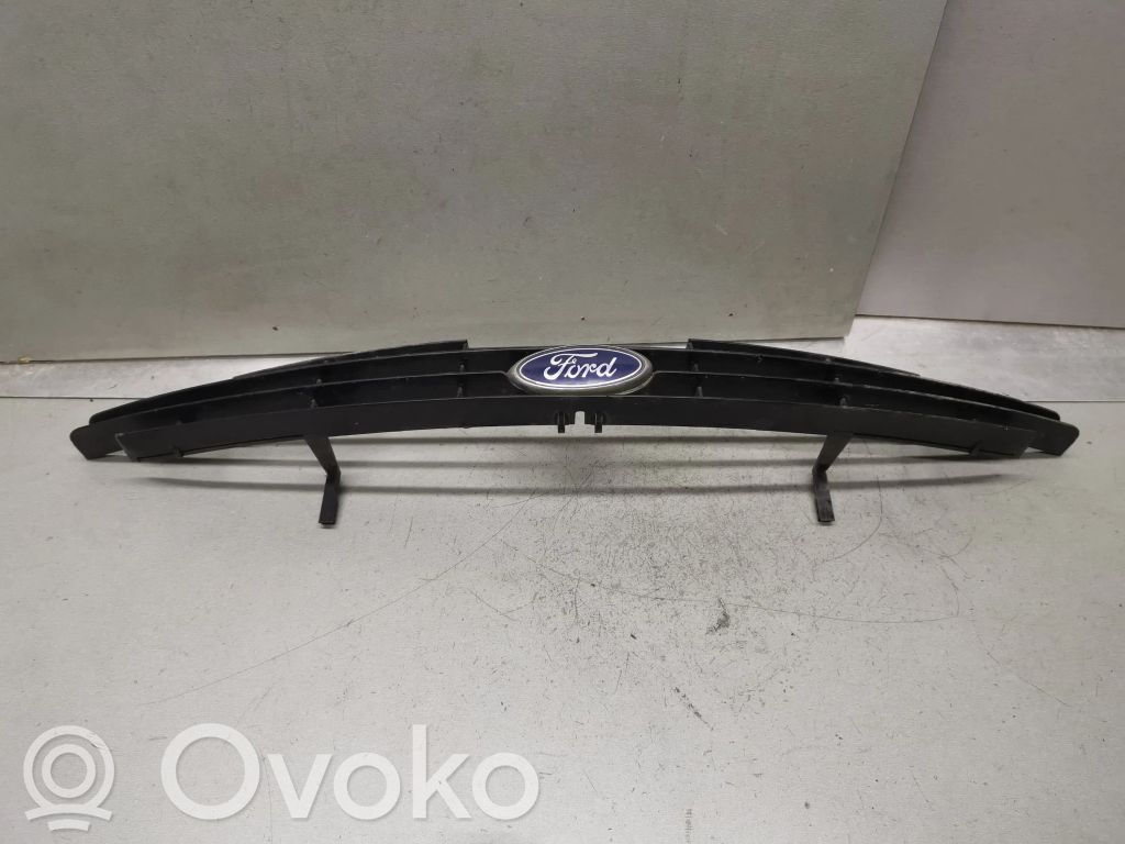 Front grill   V97FB8A133AE