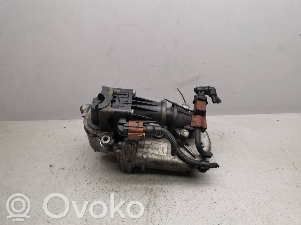 Opel Astra J Válvula EGR 