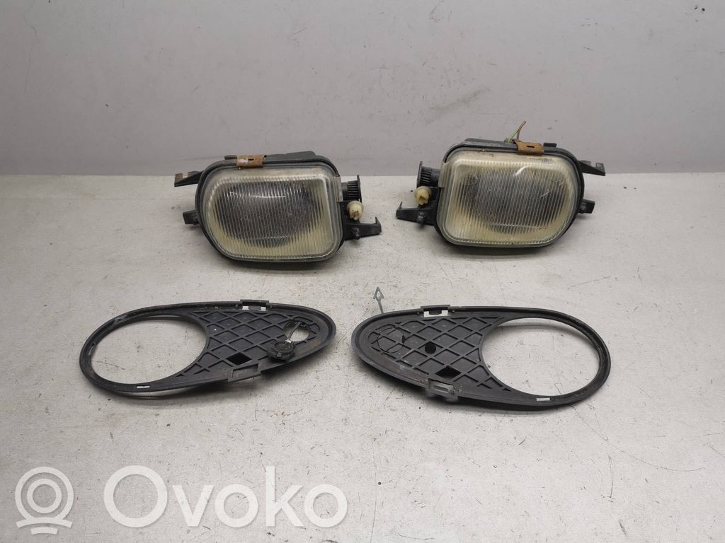 Mercedes-Benz C W203 Set proiectoare ceață 
