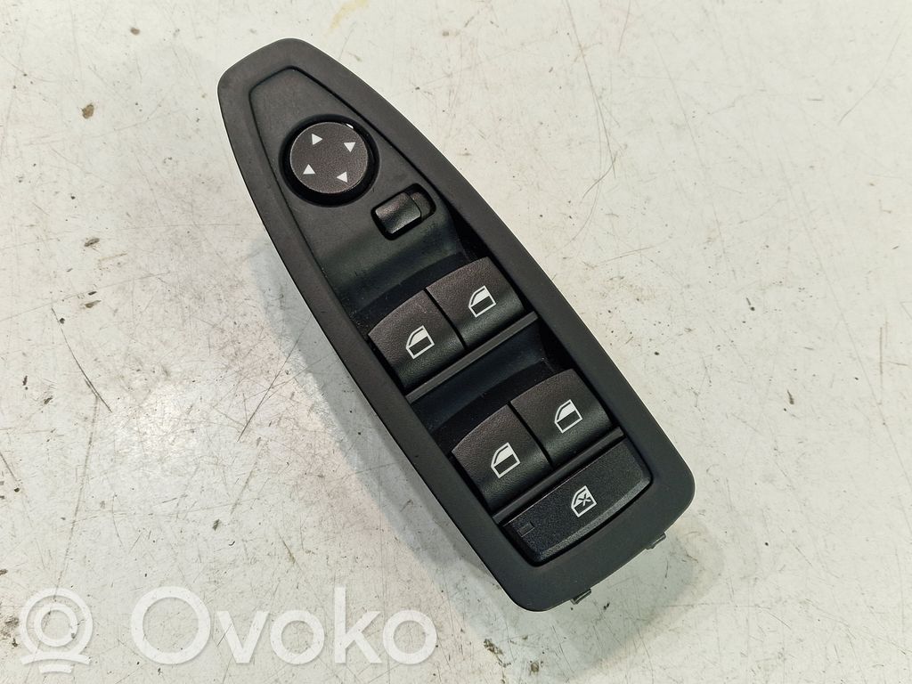 BMW 1 F20 F21 Electric window control switch 