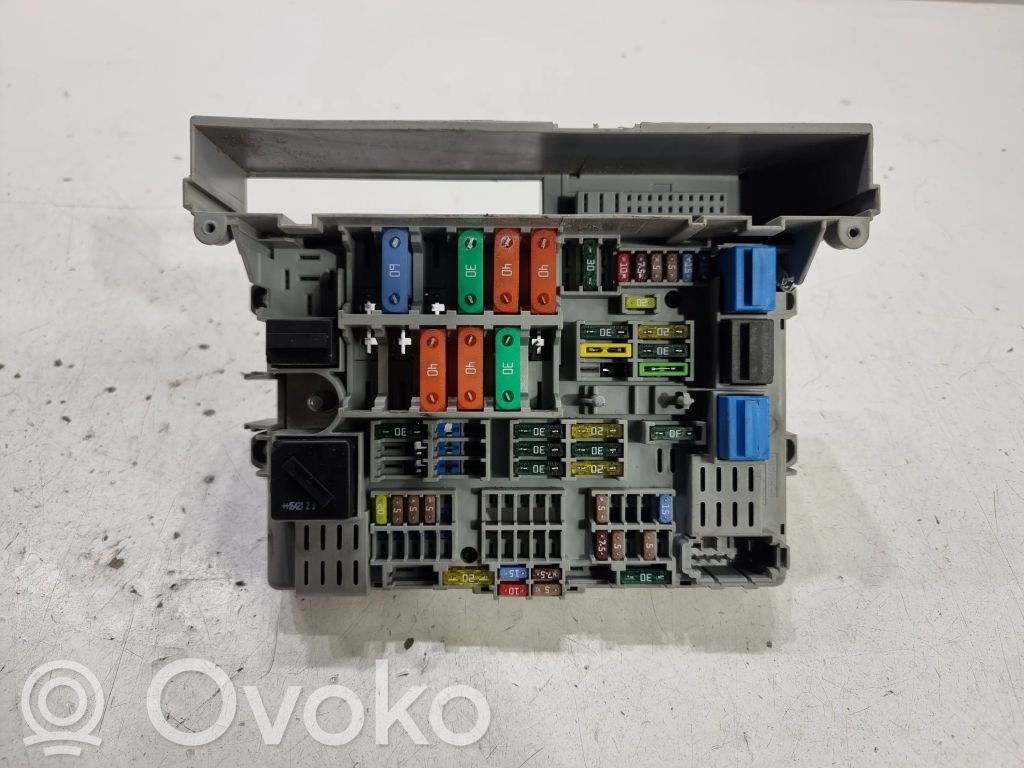 Módulo de fusible   690662102,30534751030101