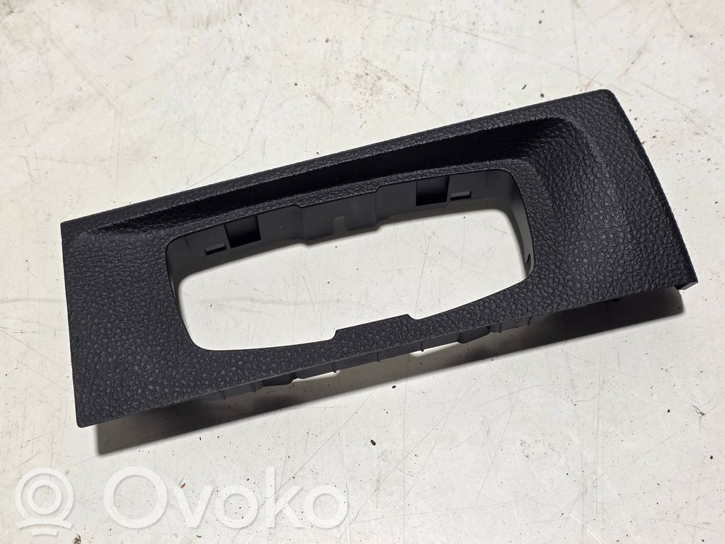 BMW 1 F20 F21 Ramka deski rozdzielczej 