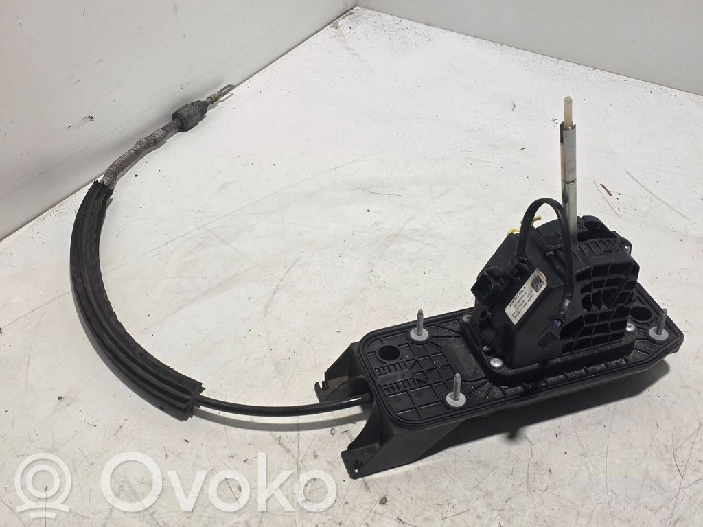 Volkswagen PASSAT B7 Lewarek zmiany biegów / górny 