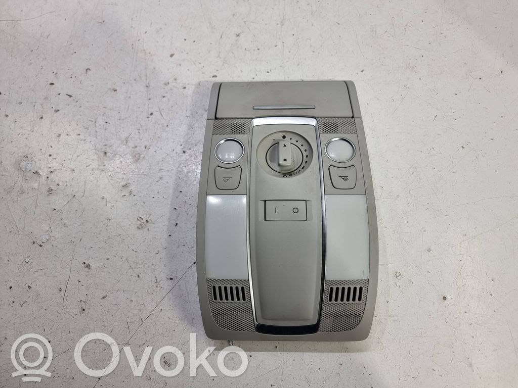 Audi A6 S6 C6 4F Światło fotela przedniego 