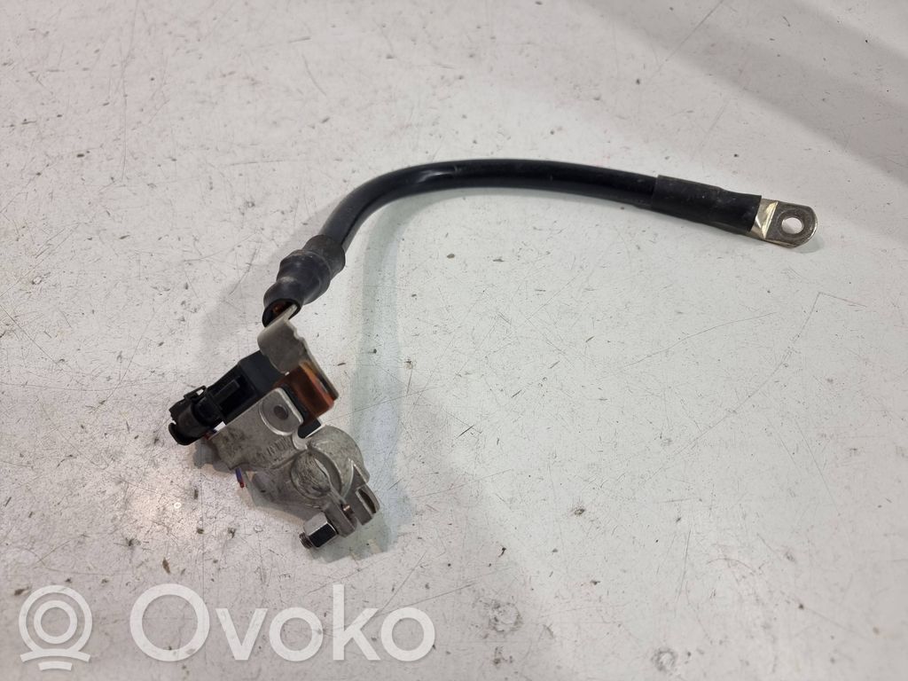 Audi A4 S4 B8 8K Maakaapeli, akku 