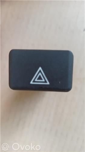 Botón interruptor de luz de peligro