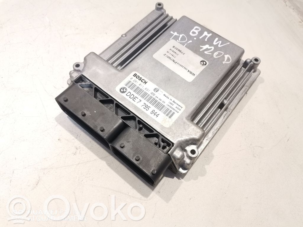 BMW 1 E81 E87 Engine control unit/module 