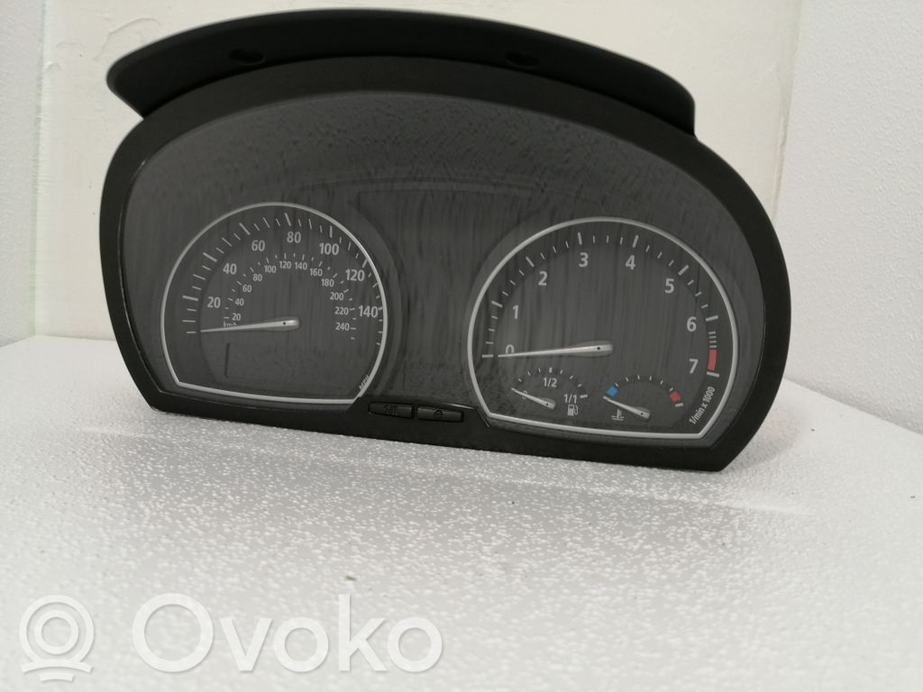 BMW X3 E83 Speedometer (instrument cluster) 
