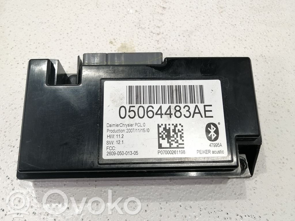 Unidad de control/módulo de bluetooth   05064483AE