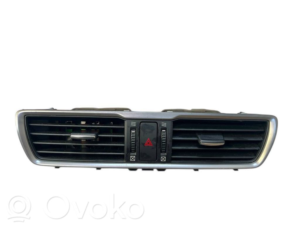 Mazda 3 III Dash center air vent grill 