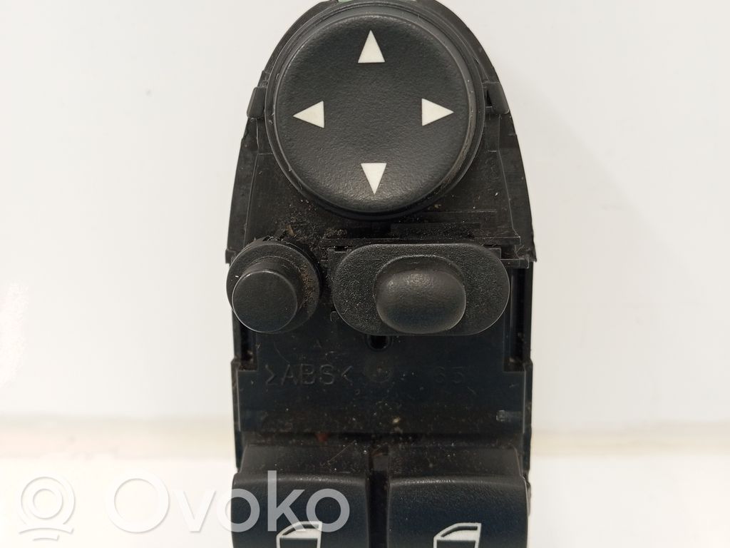 Przyciski szyb   9125310