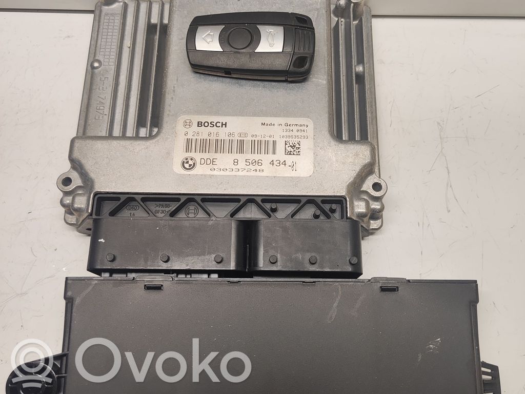BMW 3 E90 E91 Komputer / Sterownik ECU i komplet kluczy 