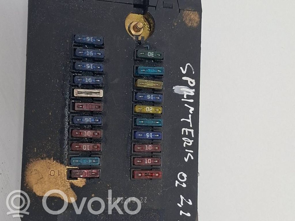 Mercedes-Benz Sprinter W901 W902 W903 W904 Skrzynka bezpieczników / Komplet 