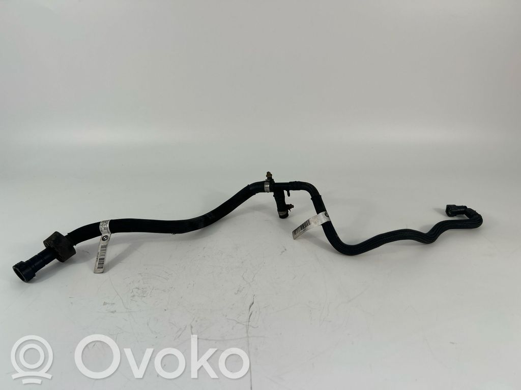 BMW 3 E90 E91 Polttoaineputken letku 