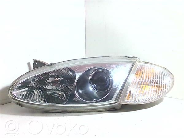 Hyundai Coupe Lampa przednia 
