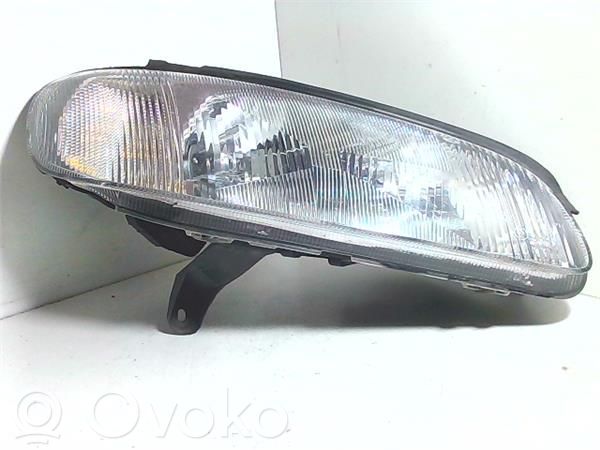 Opel Omega B2 Etu-/Ajovalo 