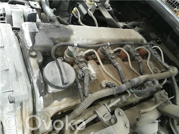 Inyector de combustible   0445110092