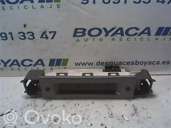 Peugeot 406 Écran d'affichage supérieur 