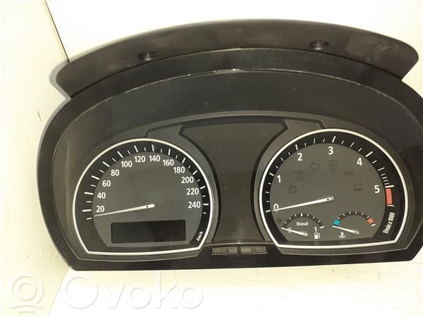 BMW X3 E83 Speedometer (instrument cluster) 
