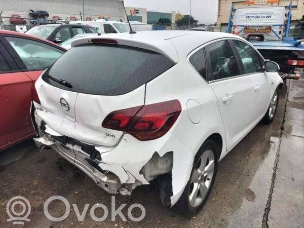 Opel Astra H Cappelliera 